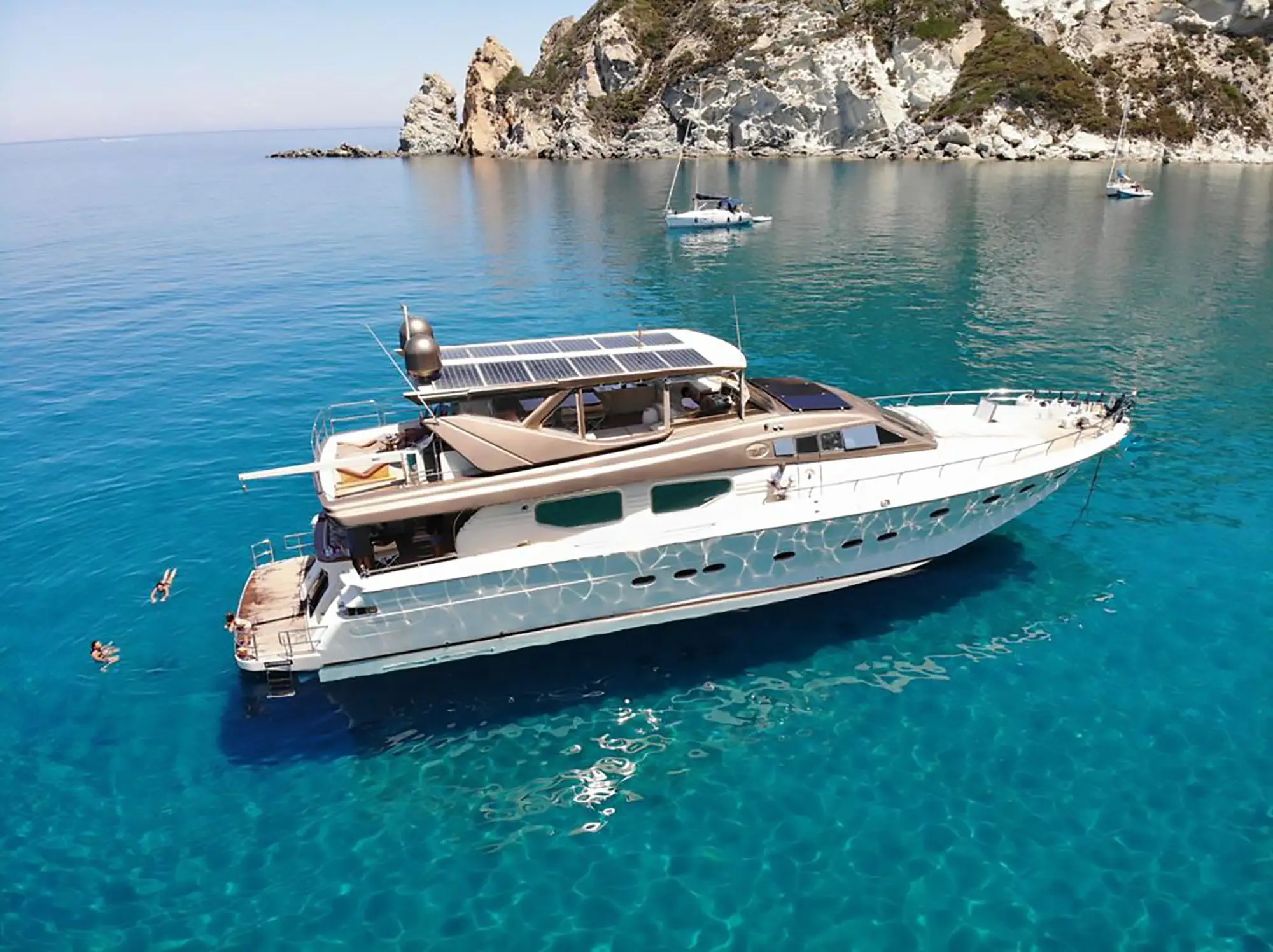 1.1 Super yacht PRIME.jpg