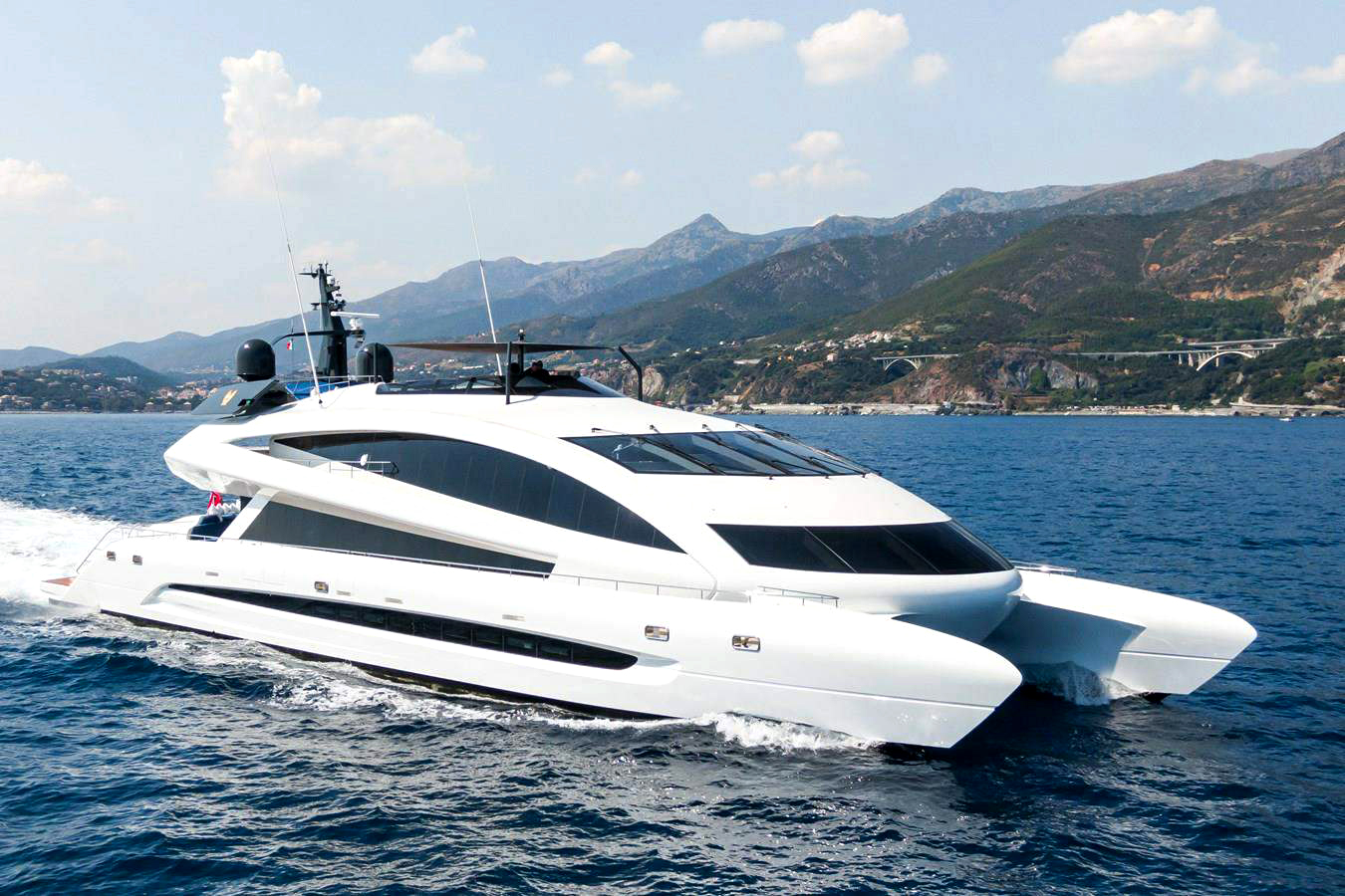 1.1 Super yacht ROYAL FALCON ONE.jpg
