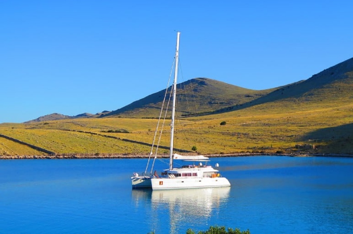 1.2 Luxury yacht BLUE DESTINY.jpg