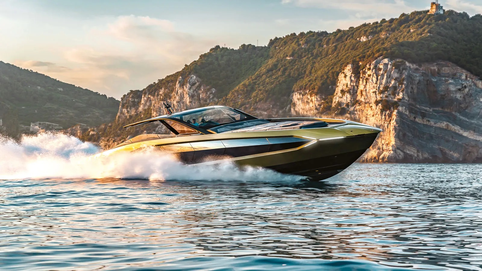 1.2 Luxury yacht FAST ONE (sistership).jpg