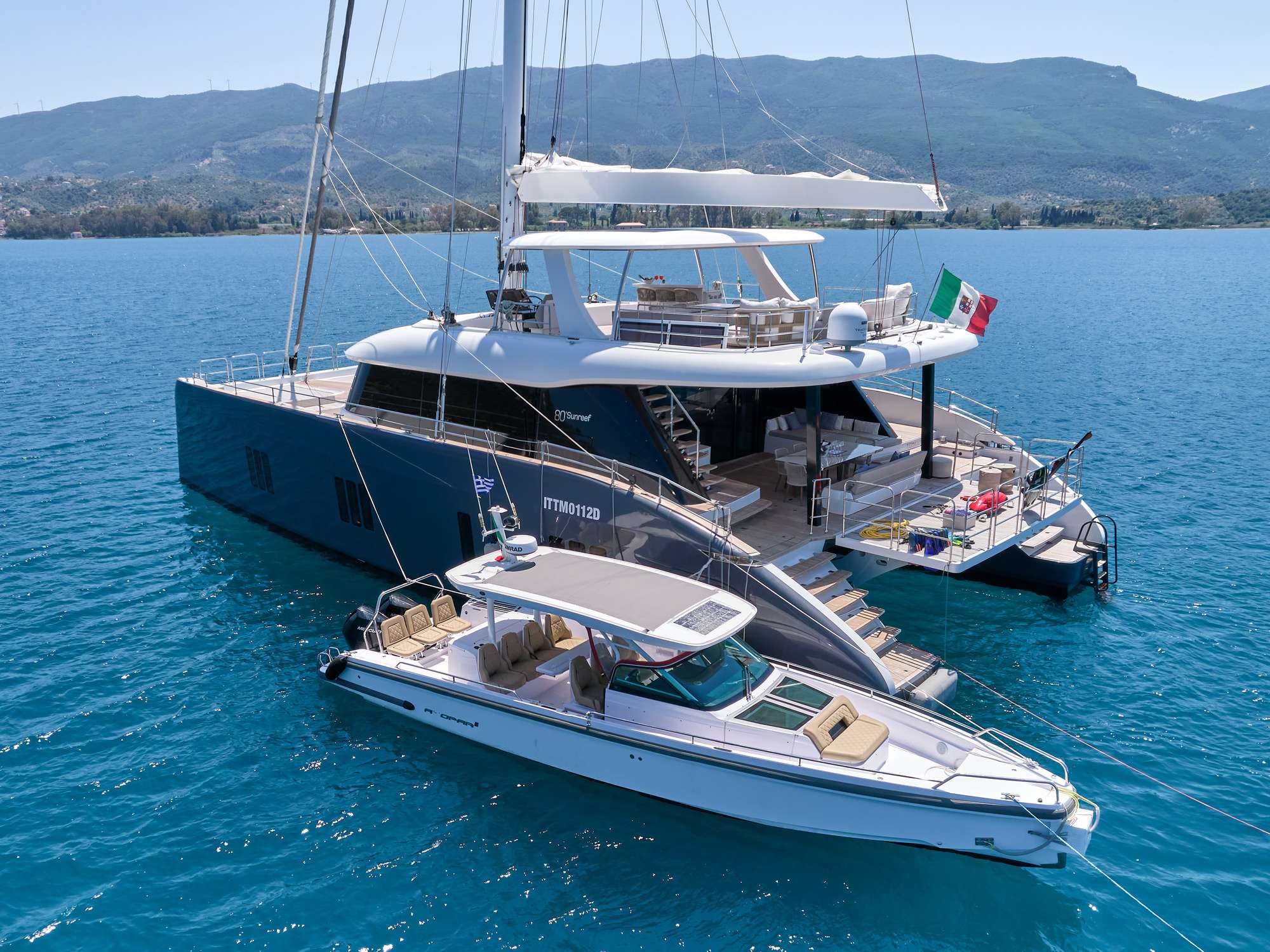 1.2 Luxury yacht GENNY.jpg