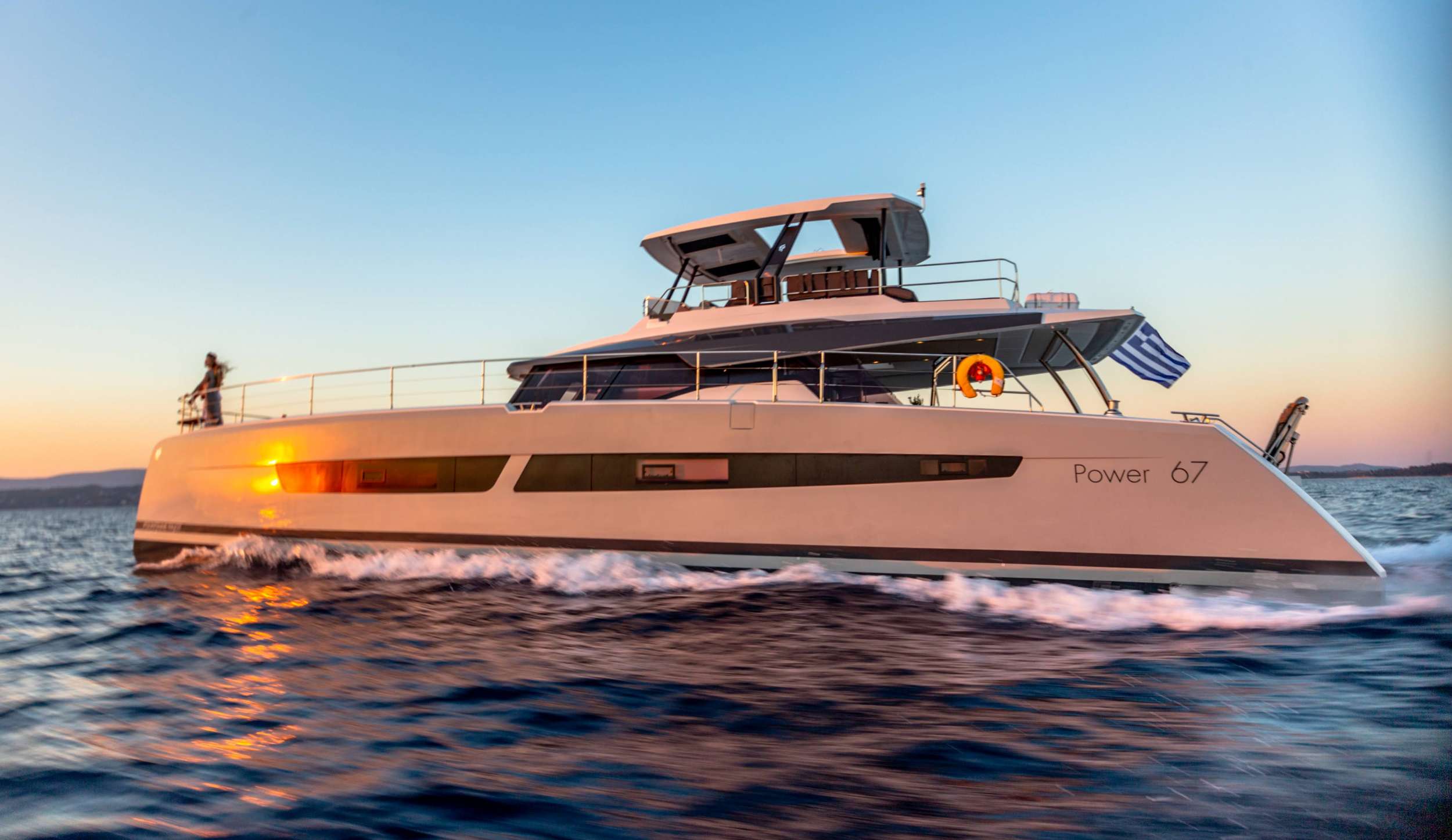 1.2 Motor yacht ALENA.jpg