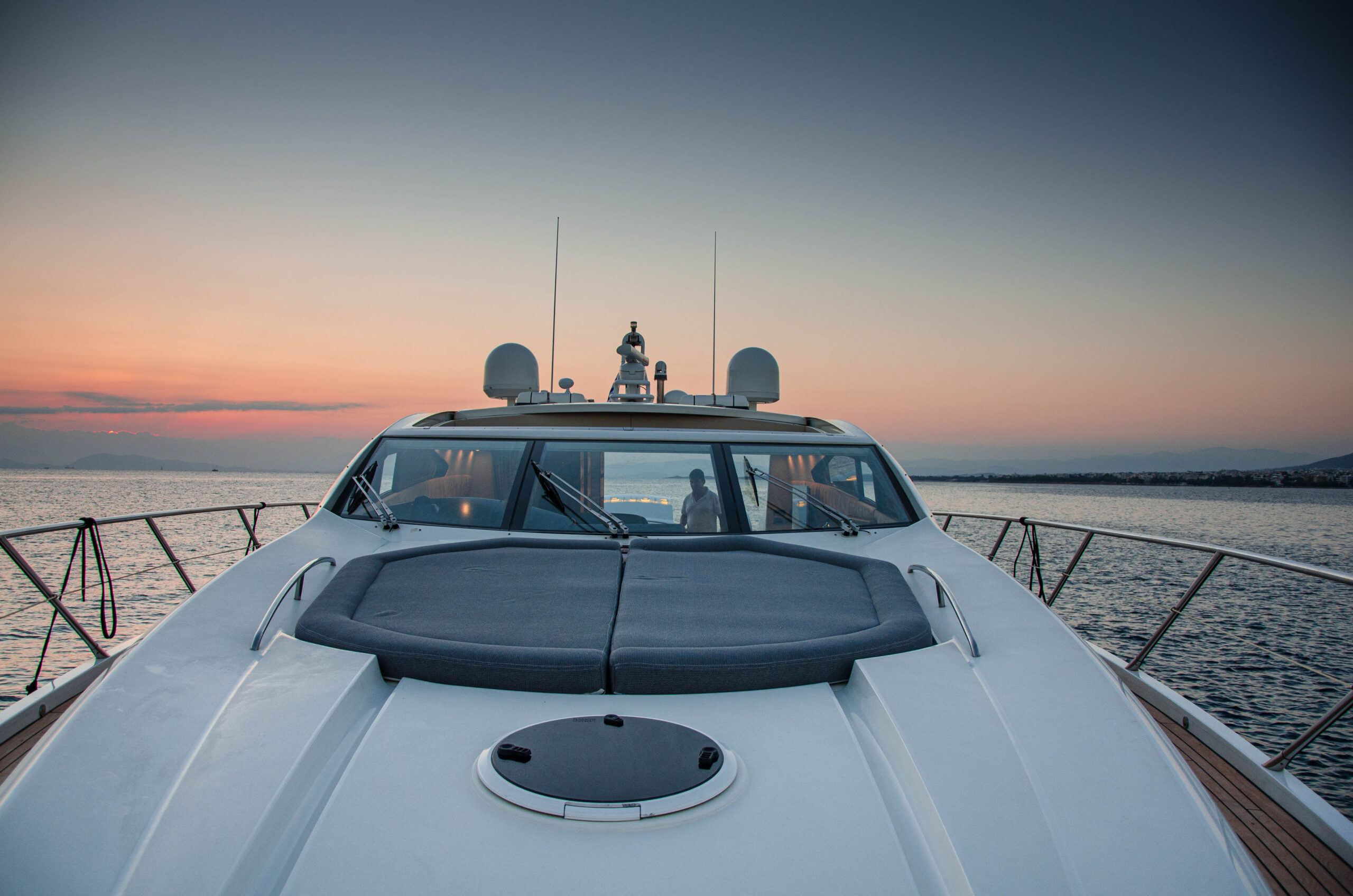 1.3 Luxury yacht ELENTARI.jpg