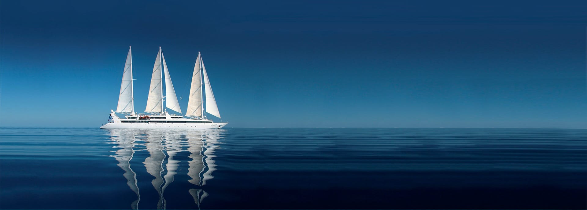 1.3 Luxury yacht LE PONANT.jpg