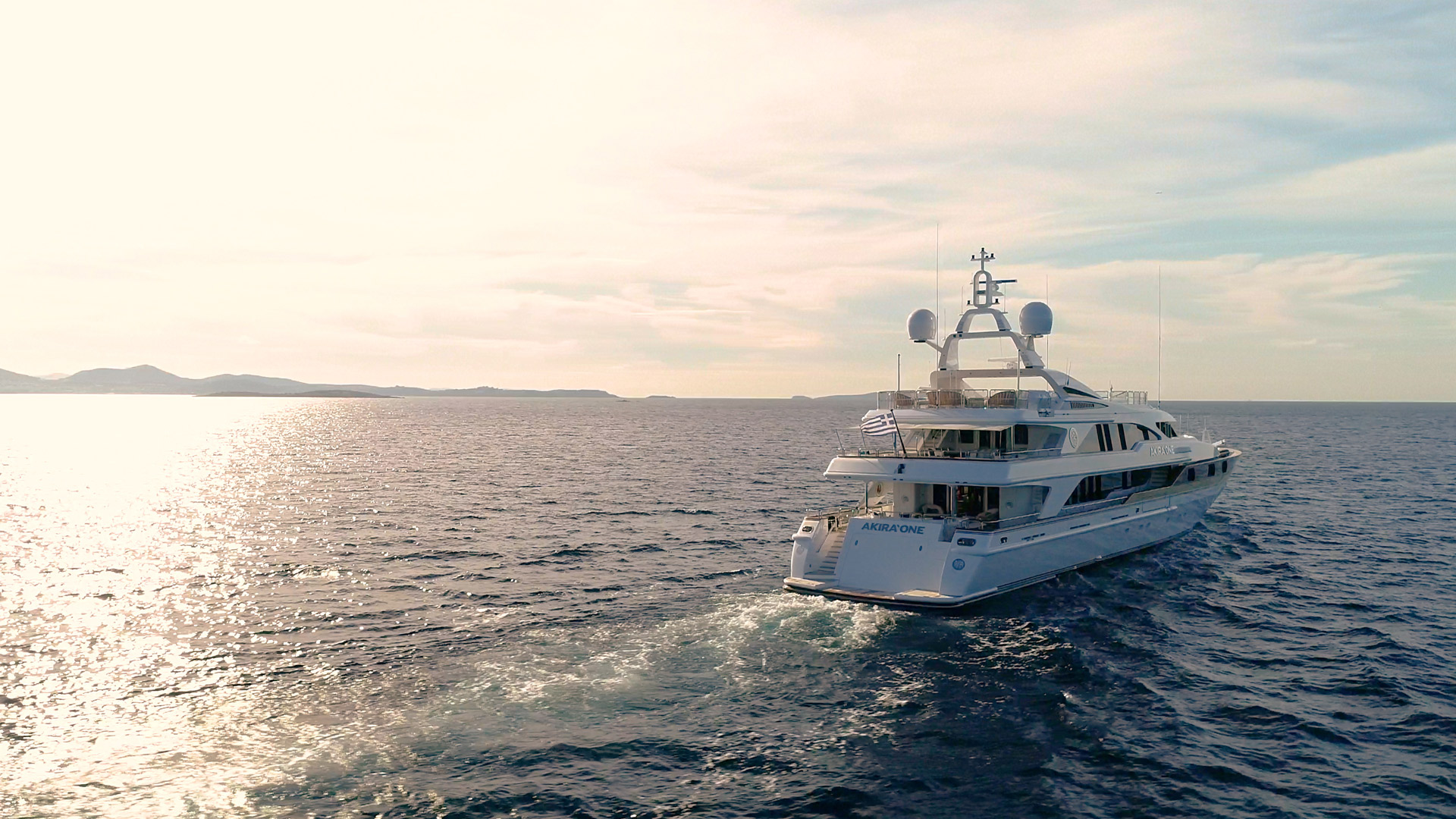 1.3 Motor yacht AKIRA ONE.jpg