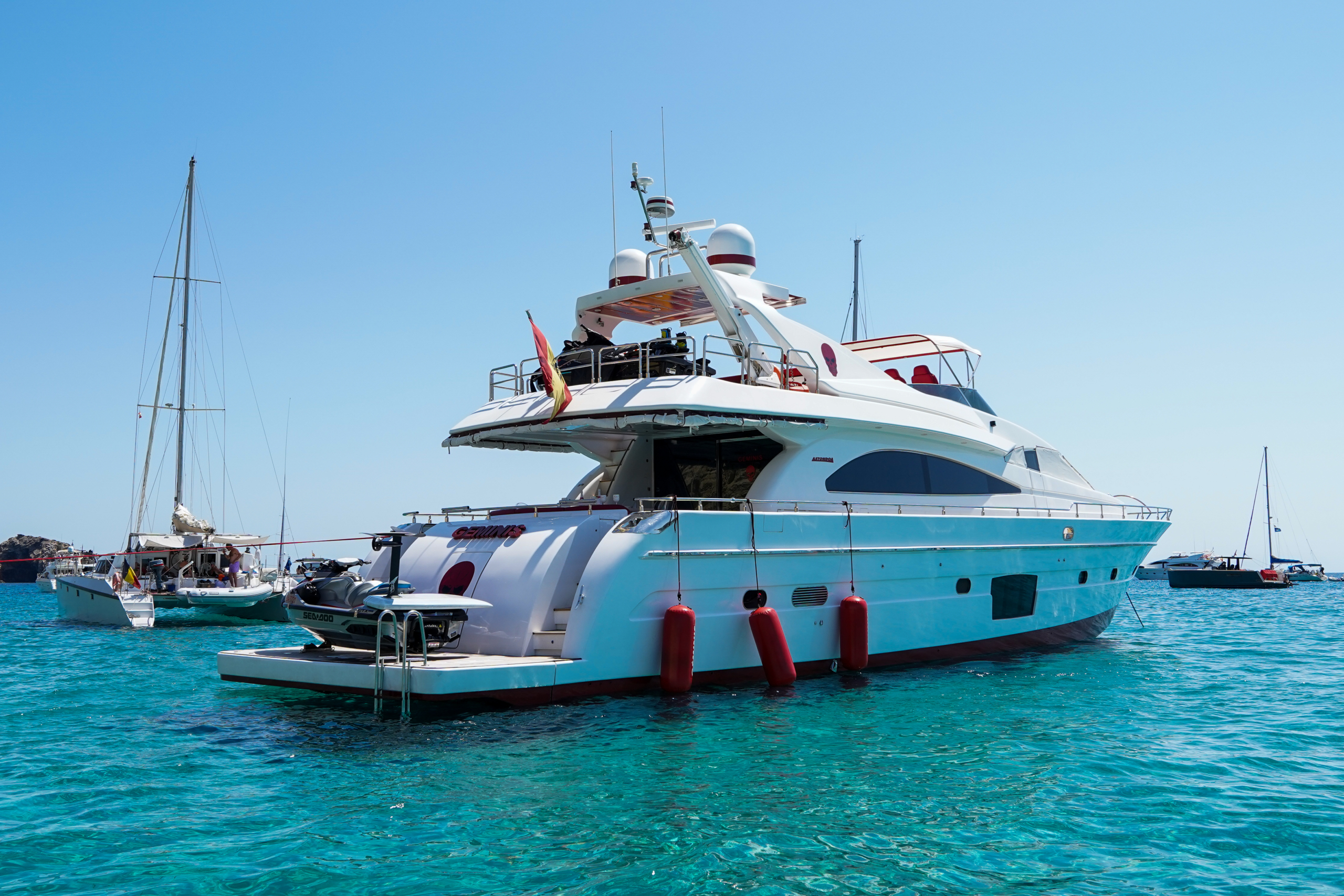 1.3 Super yacht GEMINIS.jpg