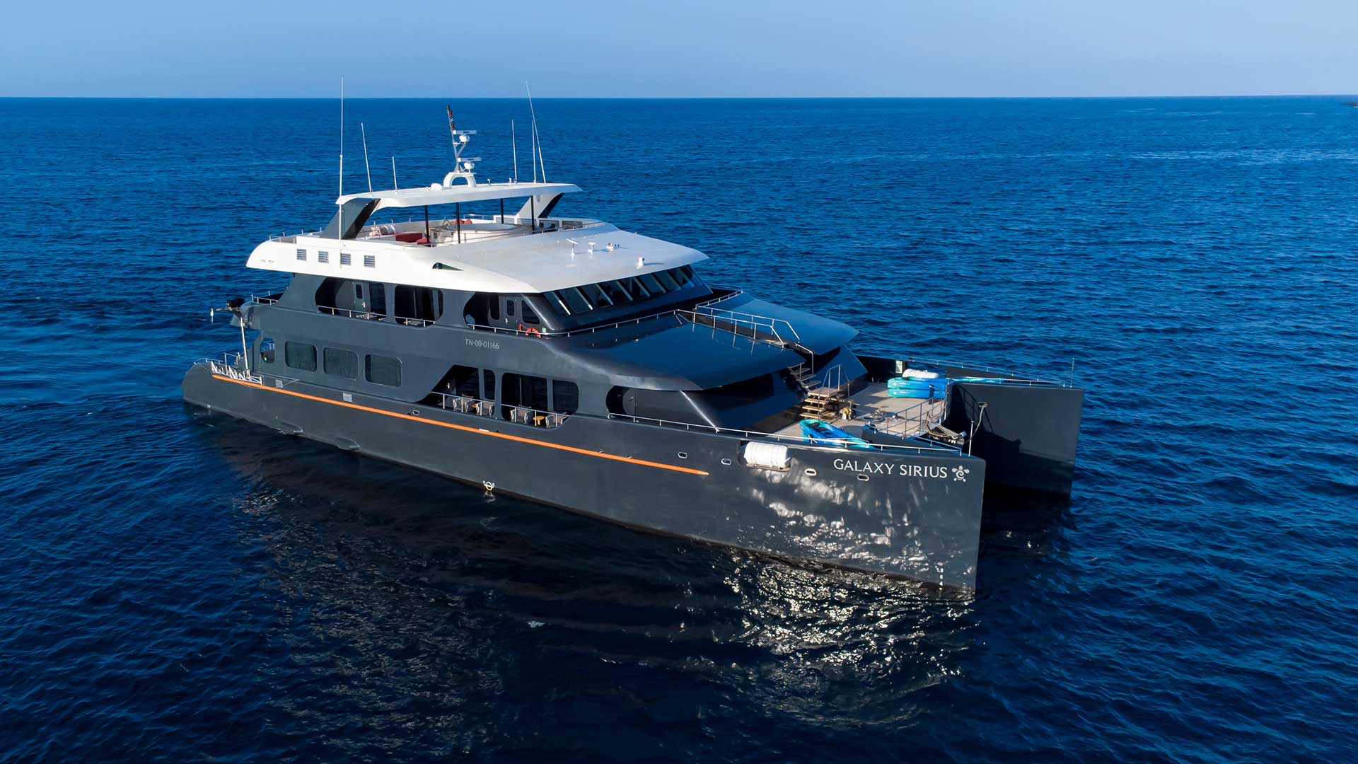 101 Luxury yacht GALAXY SIRIUS.jpg