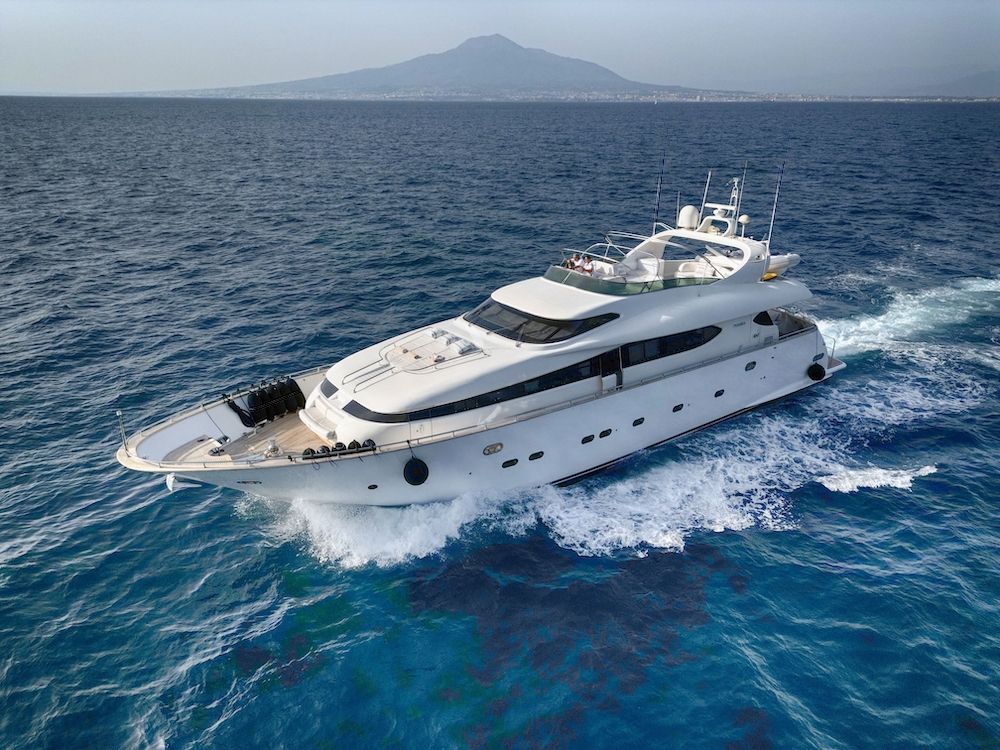 101 Luxury yacht LADY A.jpg