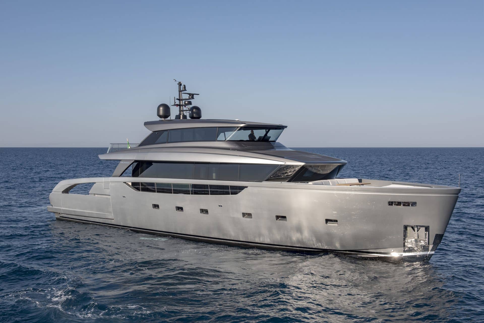 101 Luxury yacht NEW YORK.jpg