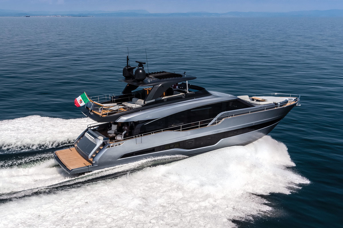 101 Luxury yacht VICTORIA.jpg