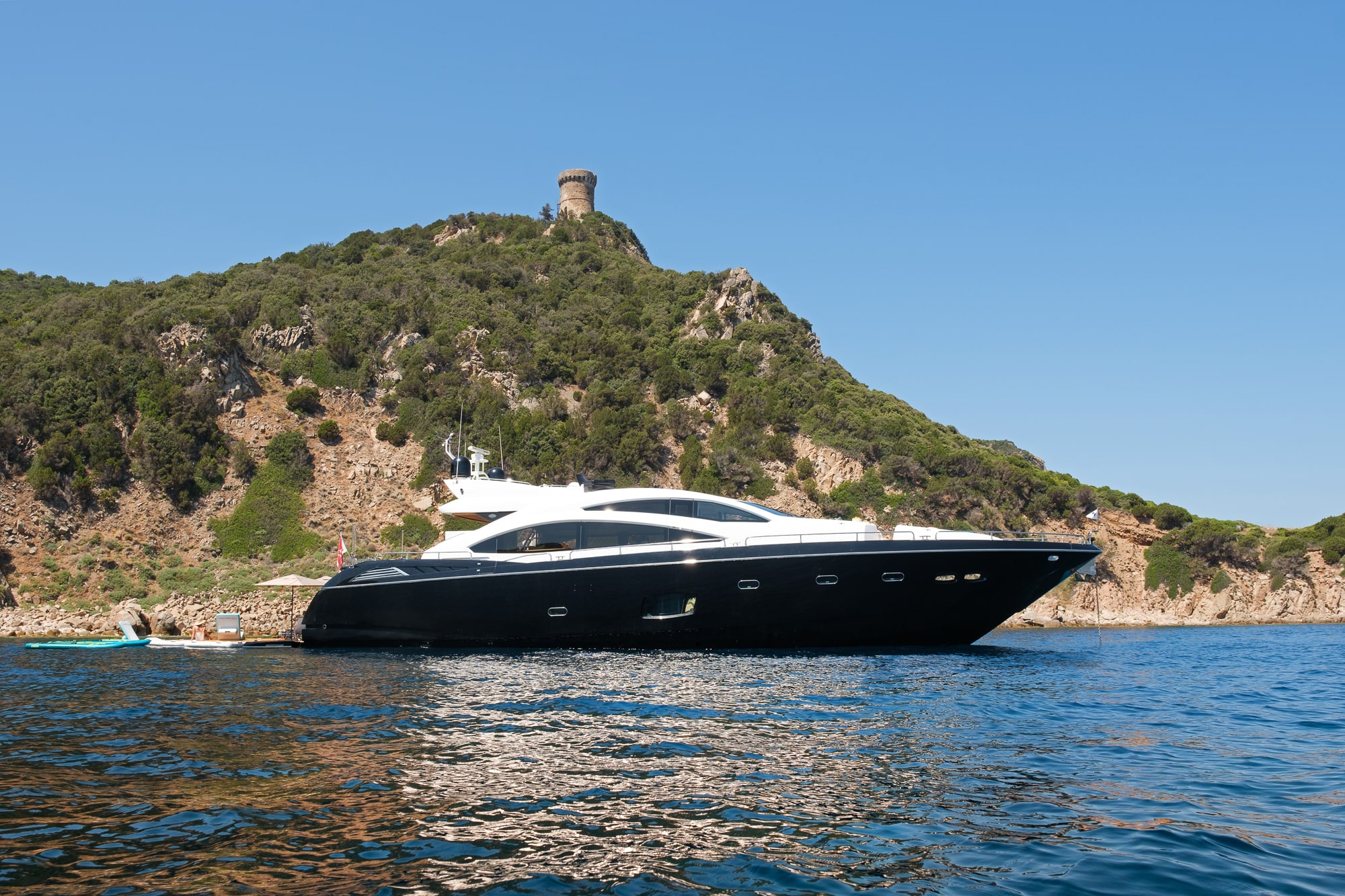 101 Motor yacht AGAPA.jpg