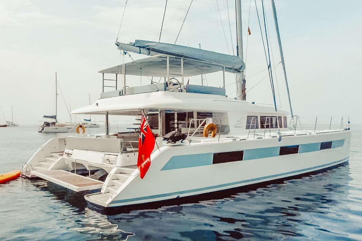 101 Sailing Catamaran NOMADA.jpg