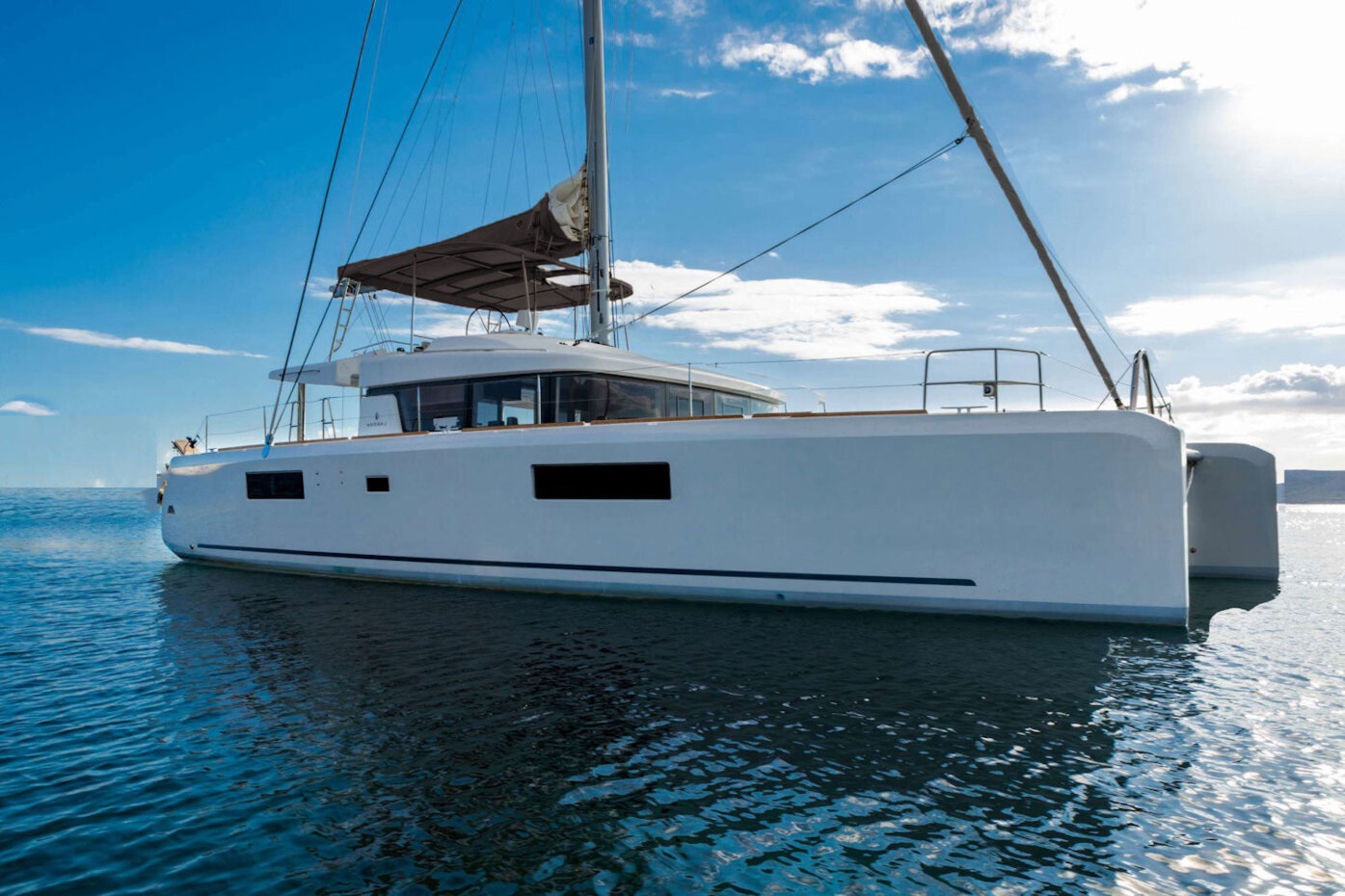 101 Sailing catamaran ACE OF HEARTS.jpg