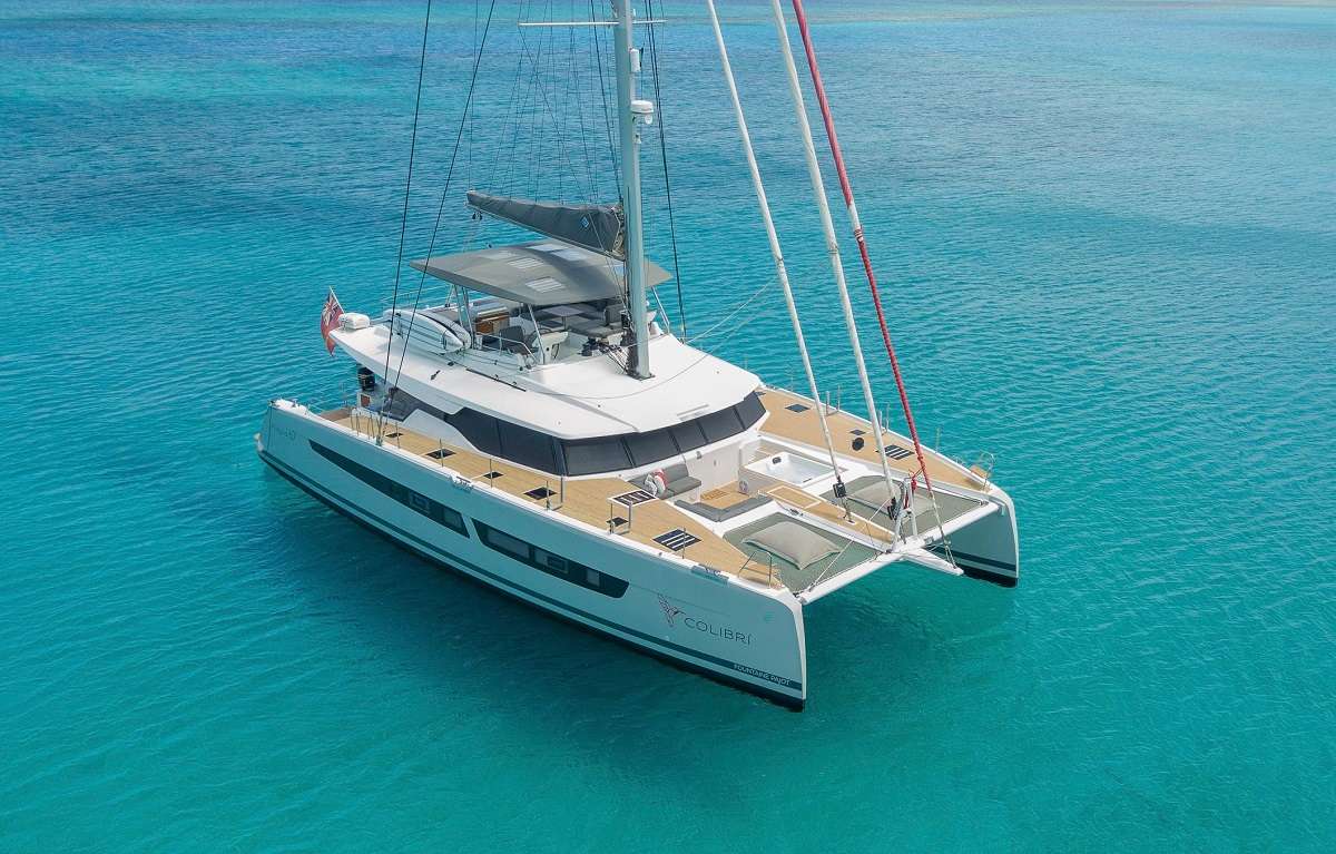 101 Sailing catamaran COLIBRI.jpg