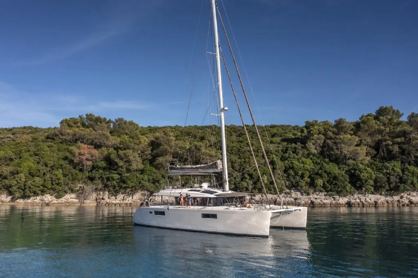 101 Sailing yacht COOL CHANGE.jpg