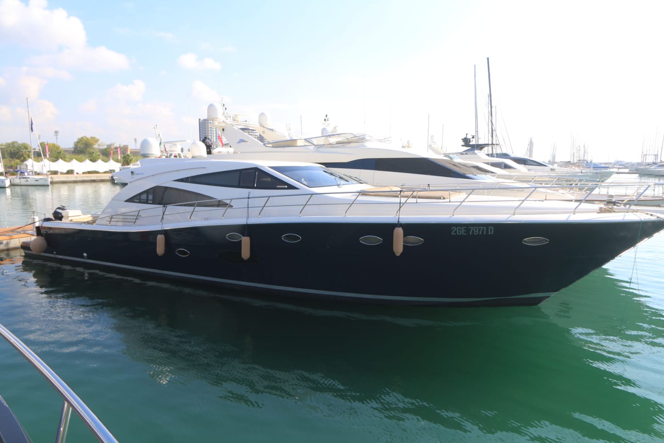 101 Superyacht GUARFIRO.jpg