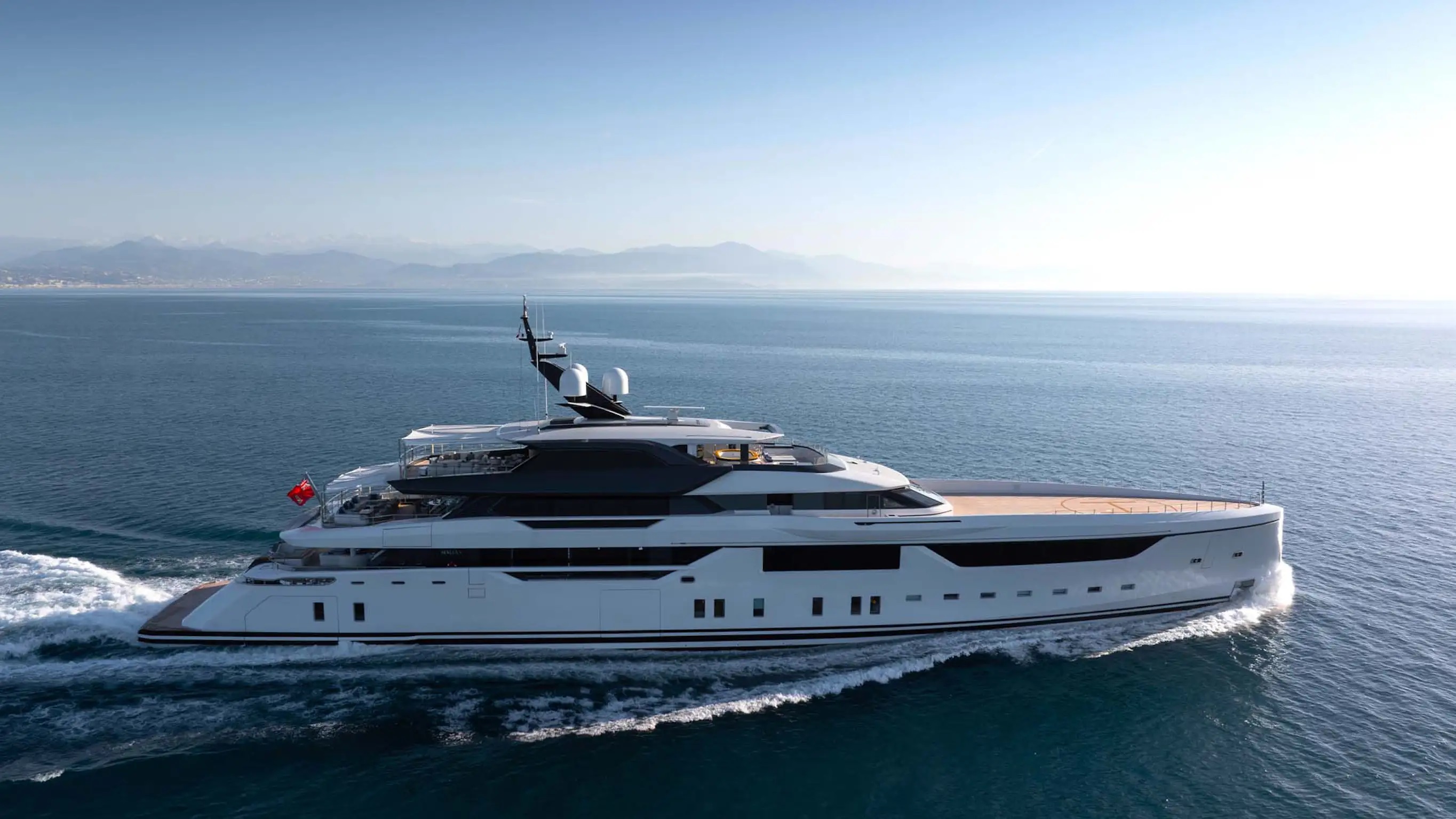101 Superyacht MALIA.jpg