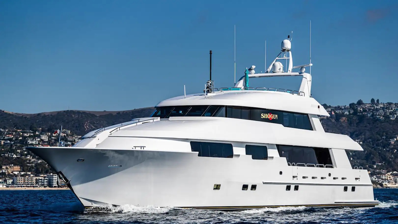 101 Superyacht SHOGUN.jpg