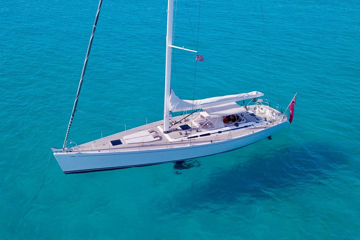 102 Luxury yacht CAVEO.jpg