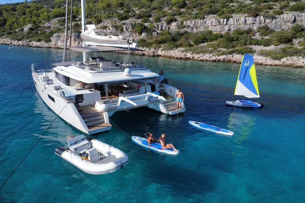 102 Luxury yacht COOL CHANGE.jpg