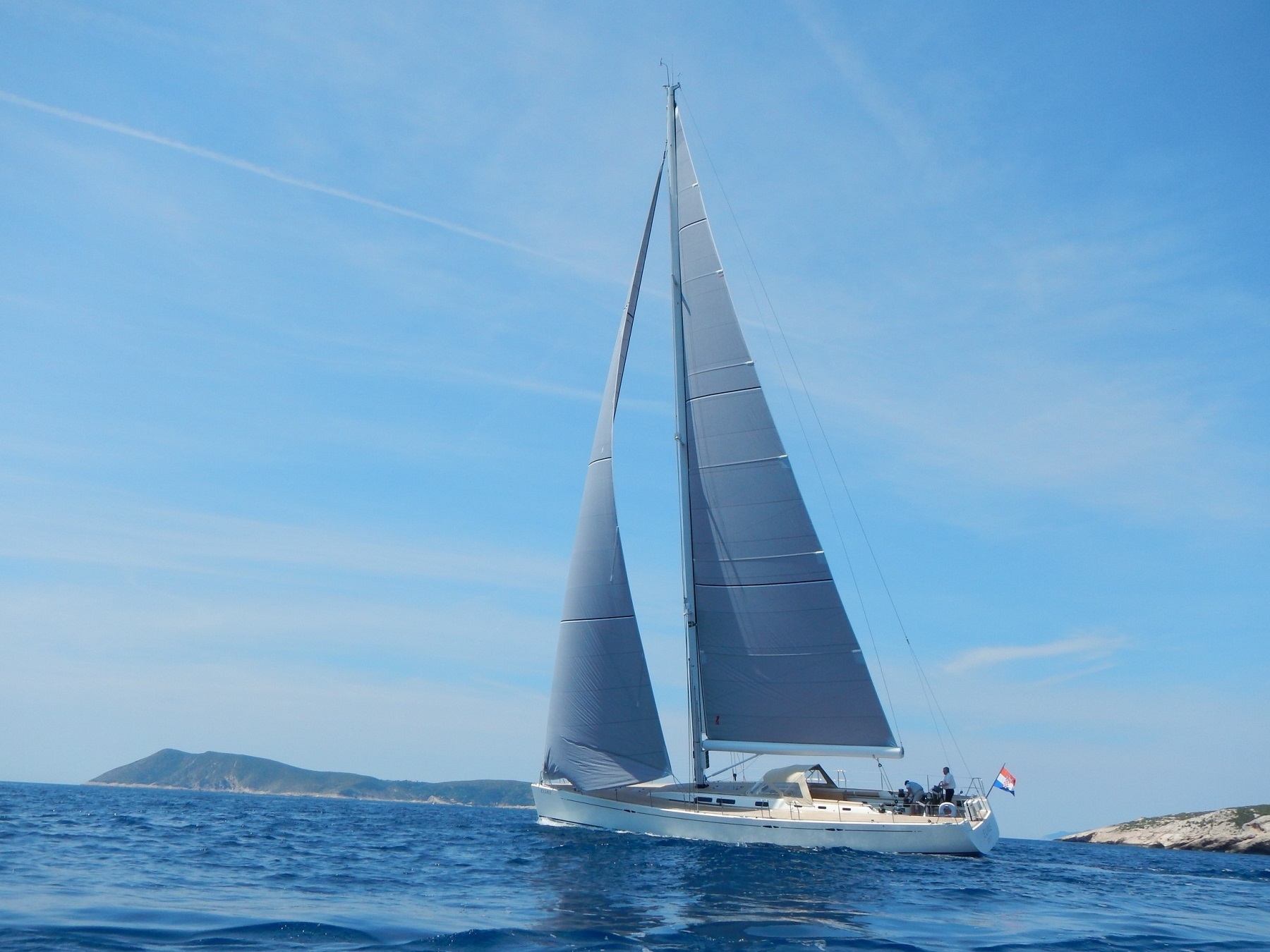 102 Luxury yacht ELINE.jpg