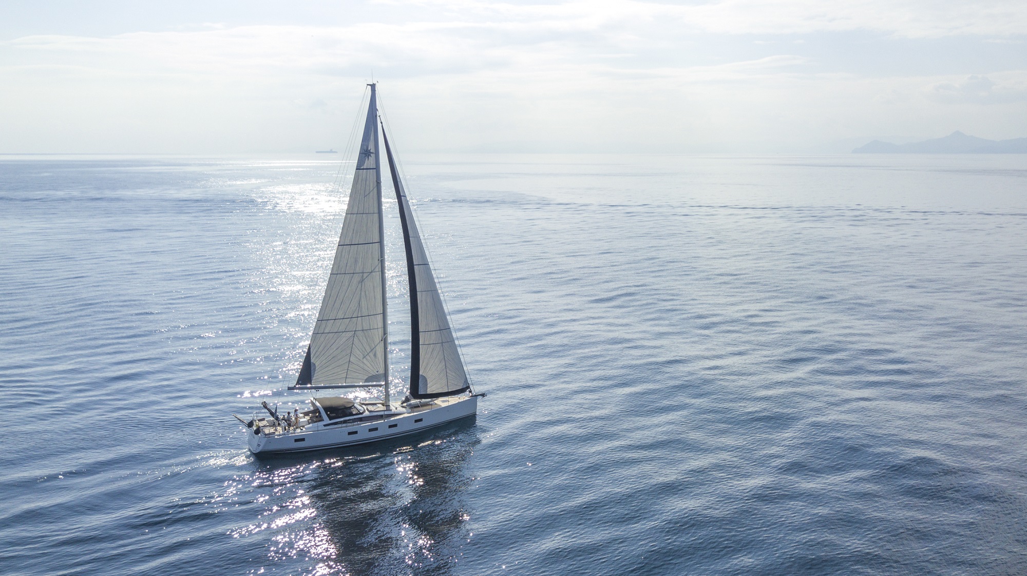 102 Luxury yacht LIFE TIME.jpg