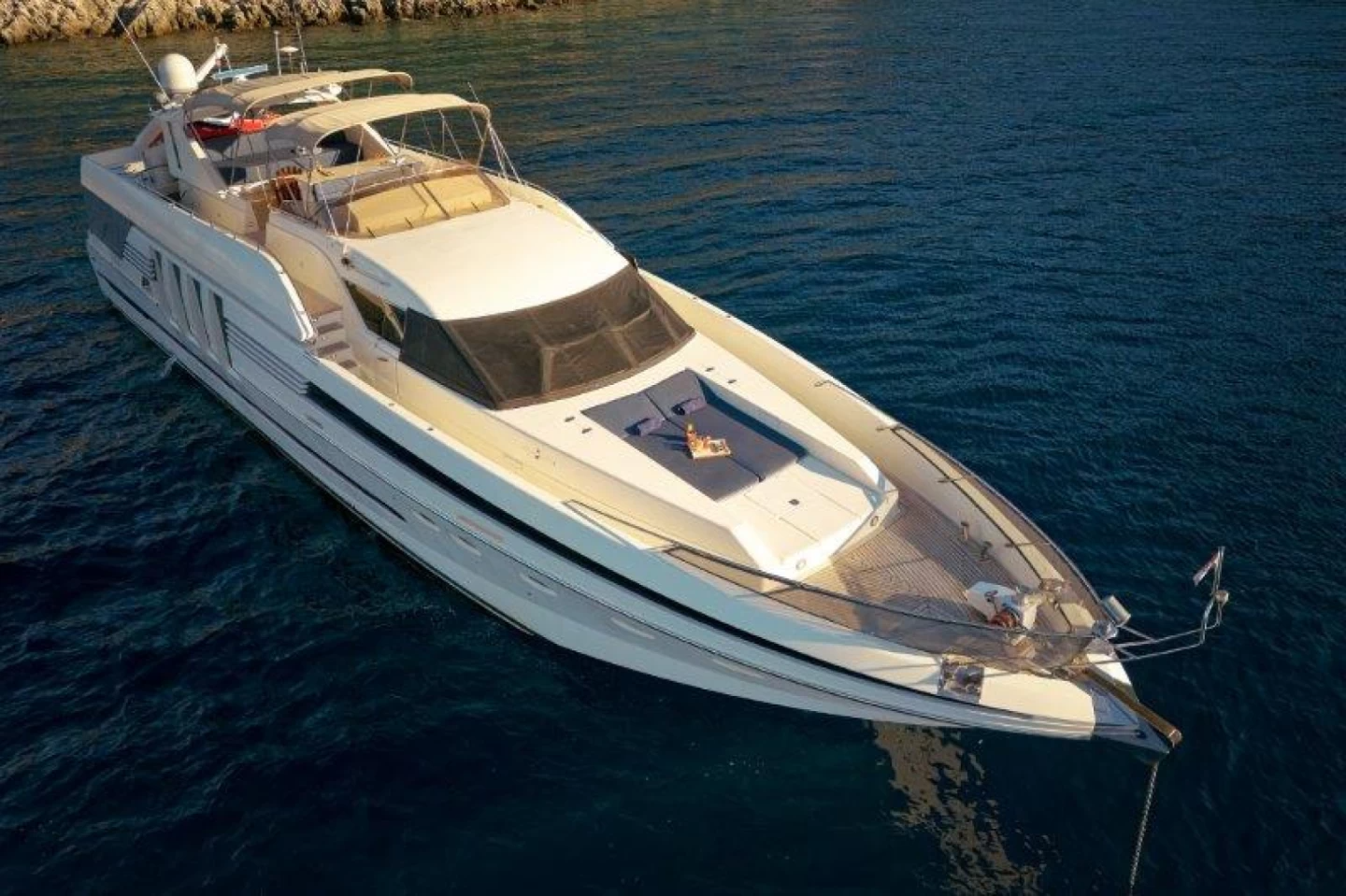 102 Luxury yacht MARSHALL.png