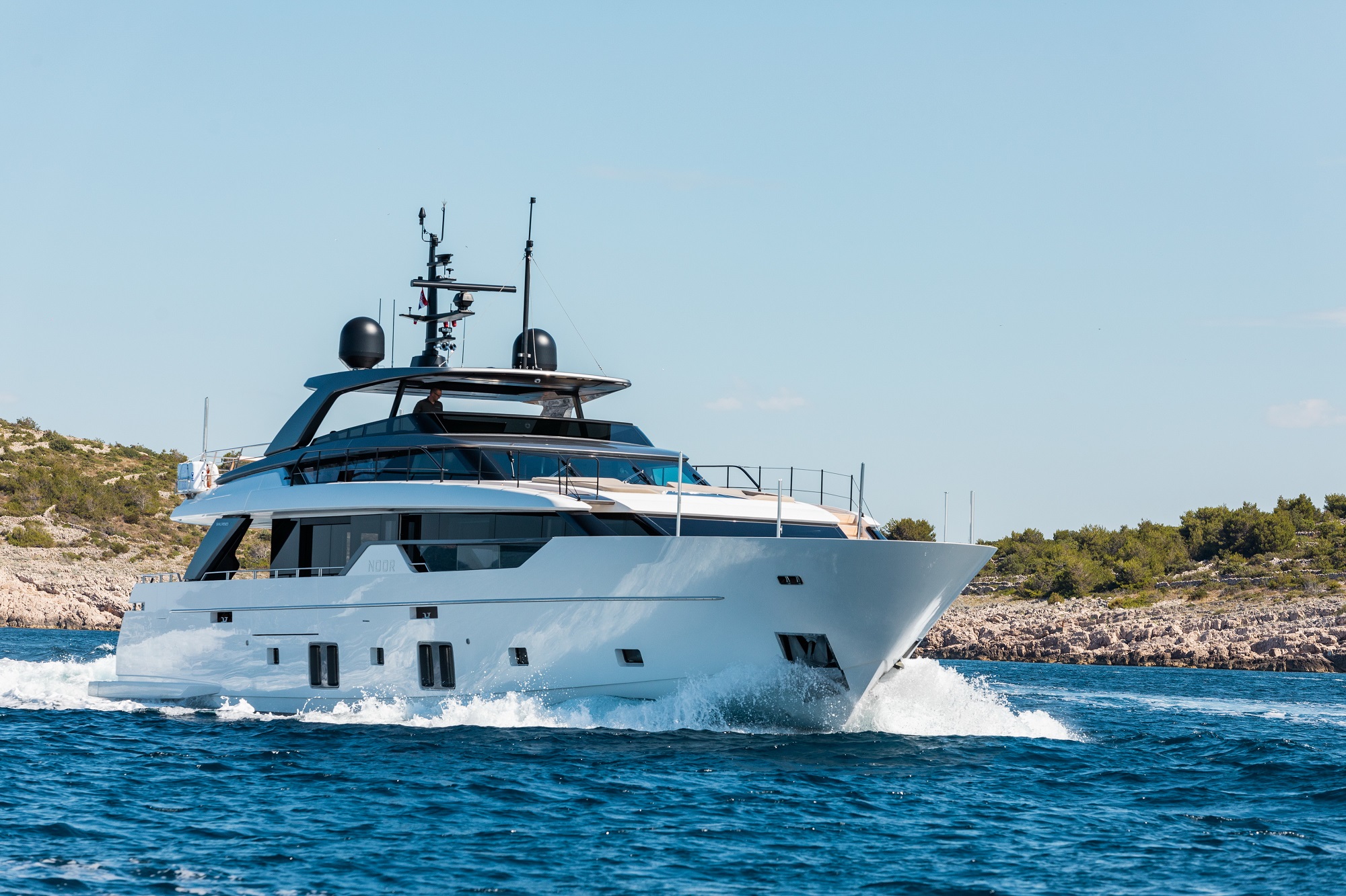 102 Luxury yacht NOOR II.jpg