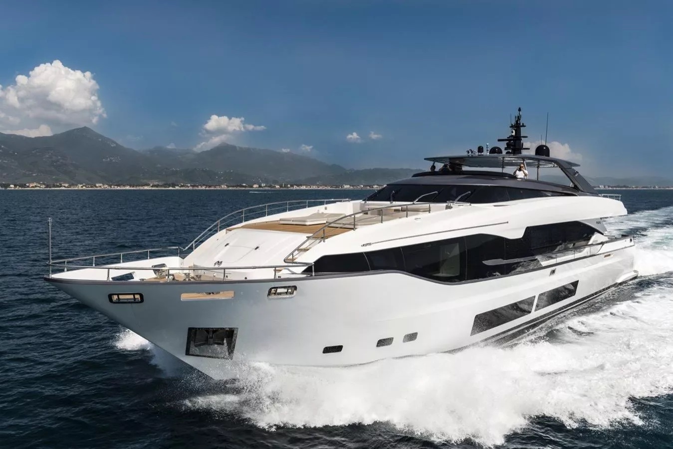 102 Luxury yacht PERSEUS.jpg