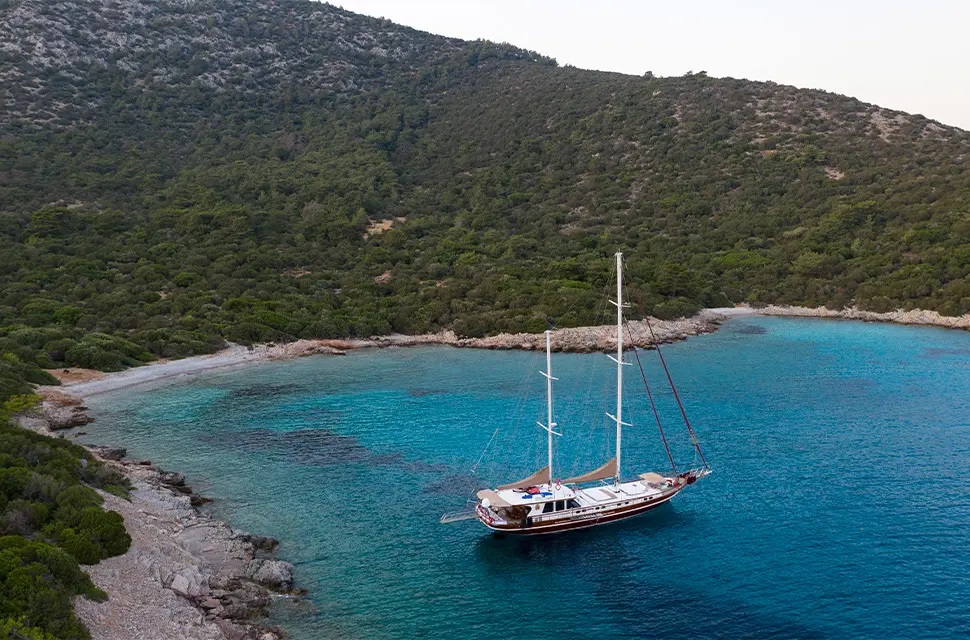 102 Luxury yacht SIYU.jpg