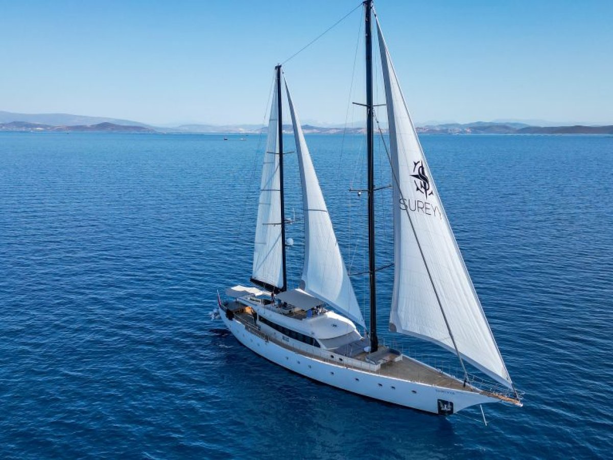 102 Luxury yacht SUREYYA.jpg