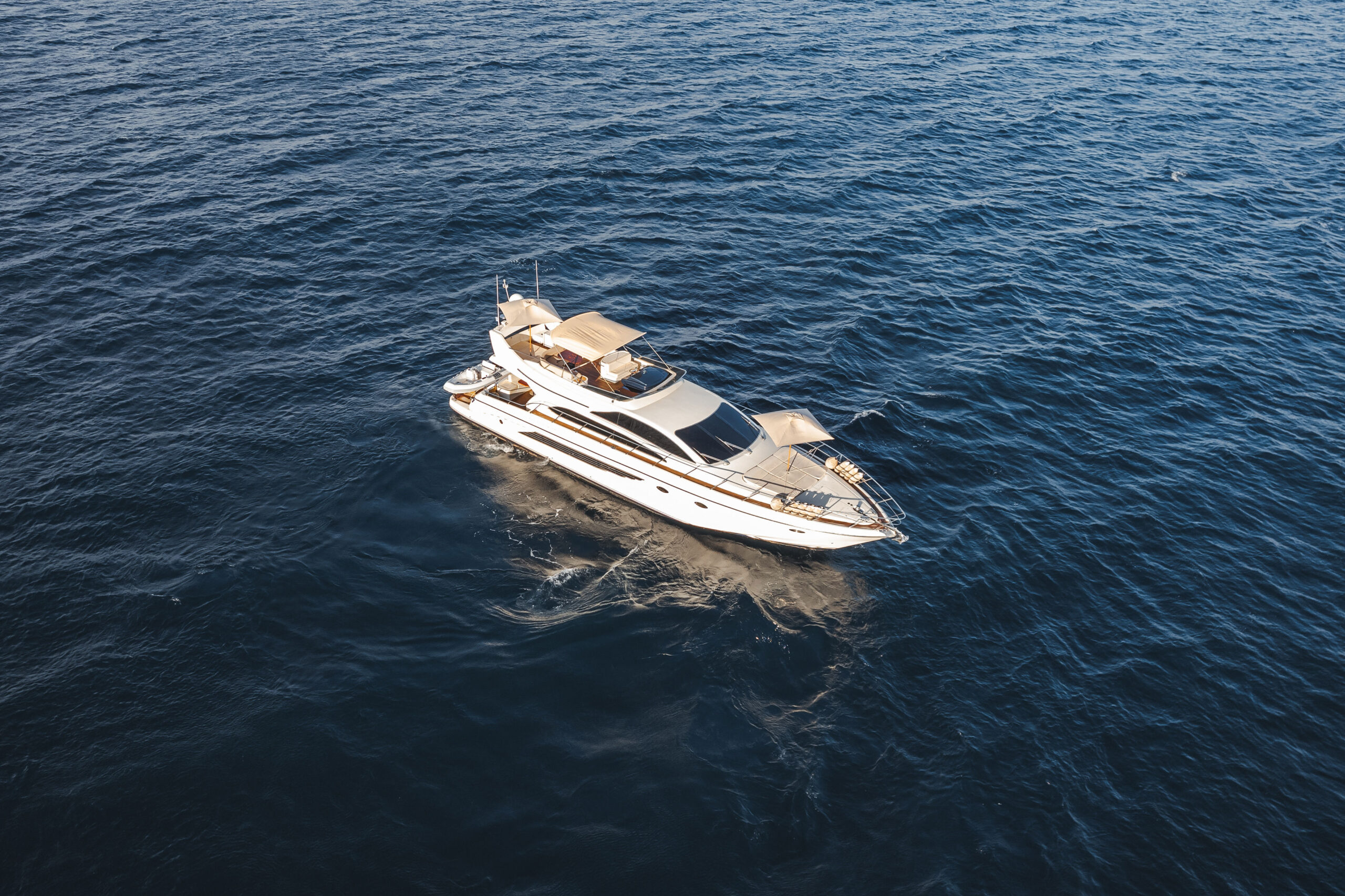102 Motor yacht ETERNO.jpg