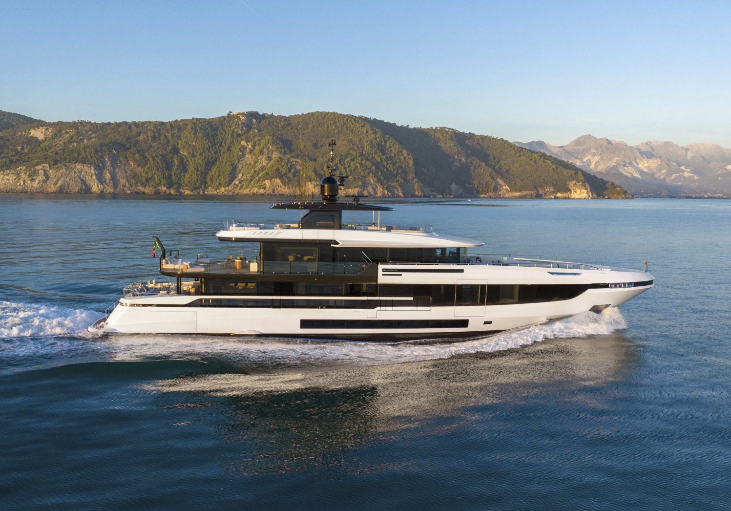 102 Motor yacht EVA4EVA (sistership).jpg
