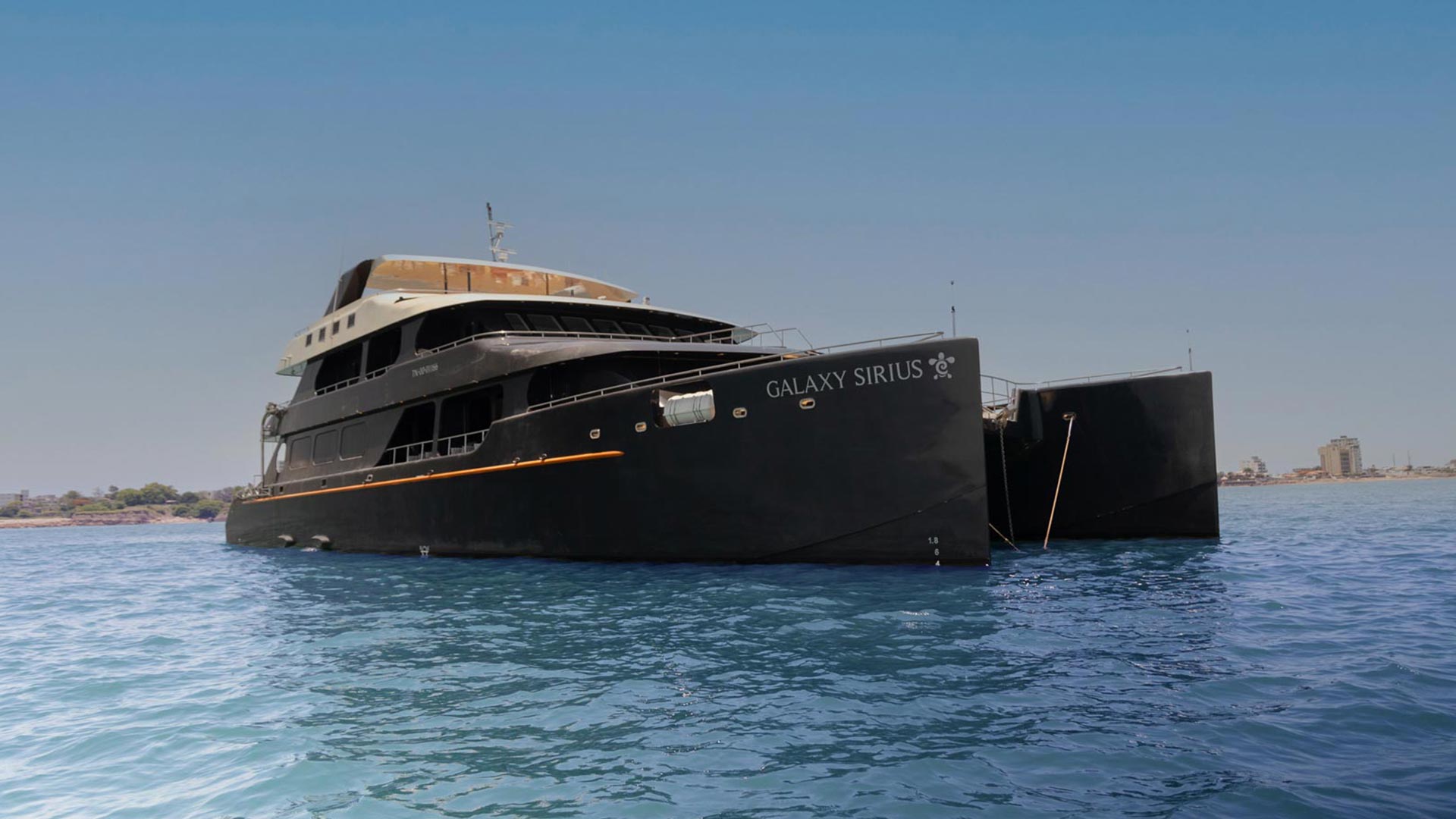 102 Motor yacht GALAXY SIRIUS.jpg