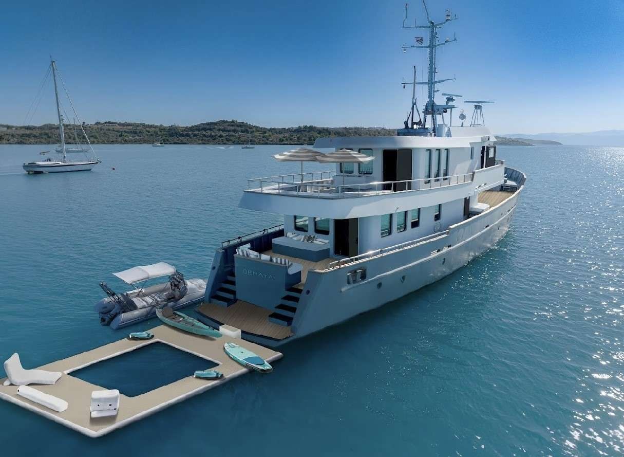 102 Motor yacht GEMAYA.jpg