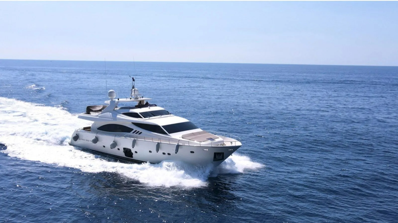 102 Motor yacht MELI.jpg