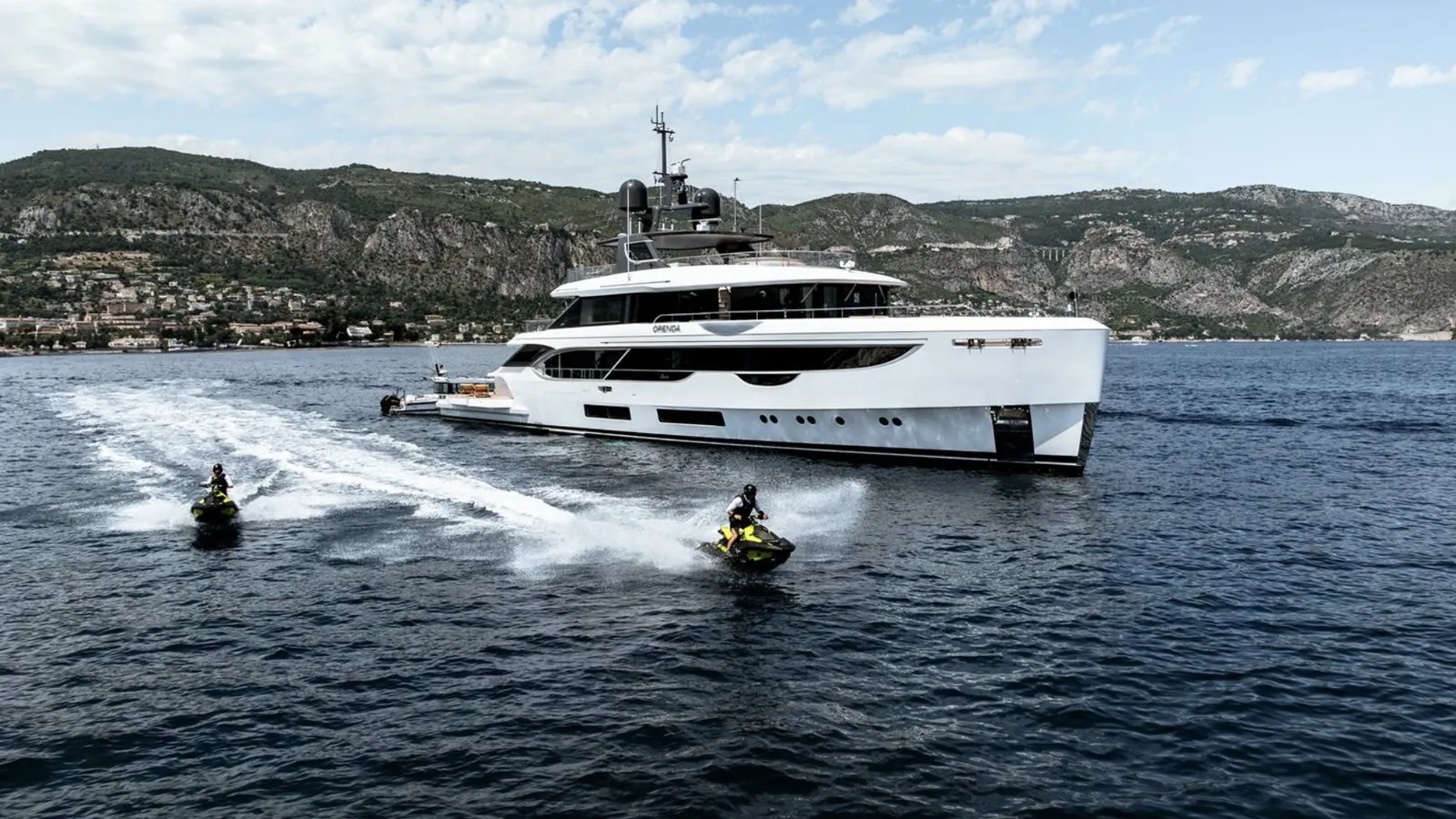102 Superyacht CONTIGO.jpg