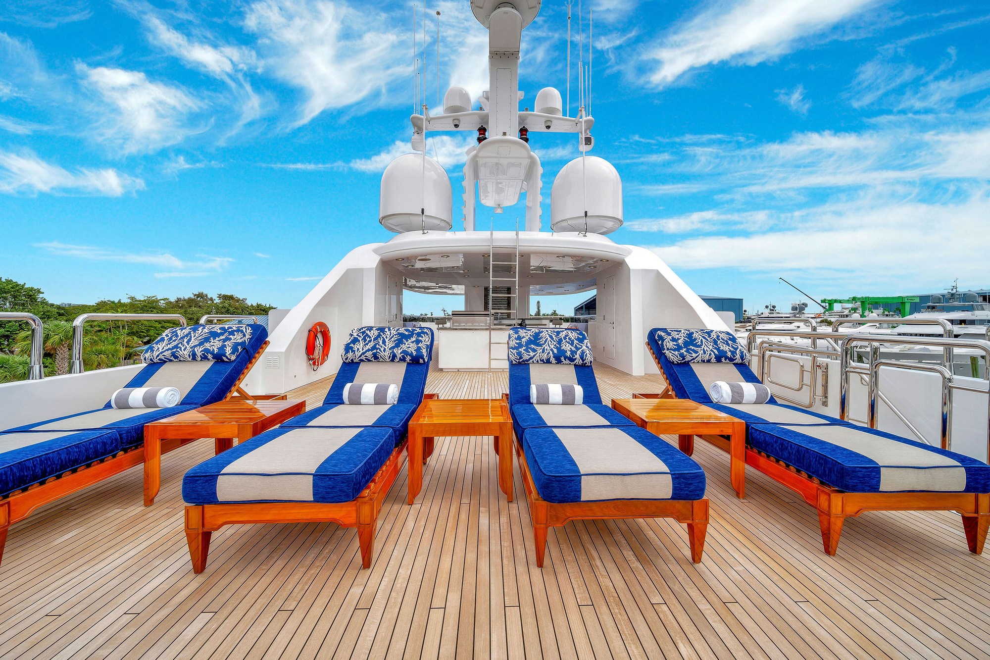 102 Superyacht VALHALLA.jpg
