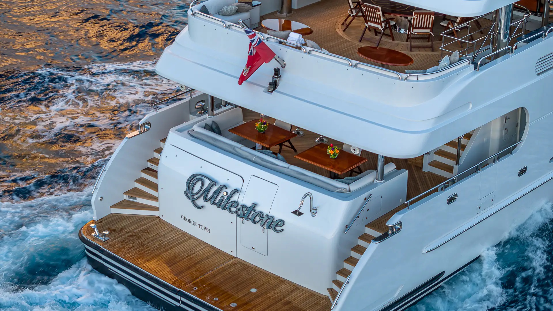 103 Motor yacht MILESTONE.jpg