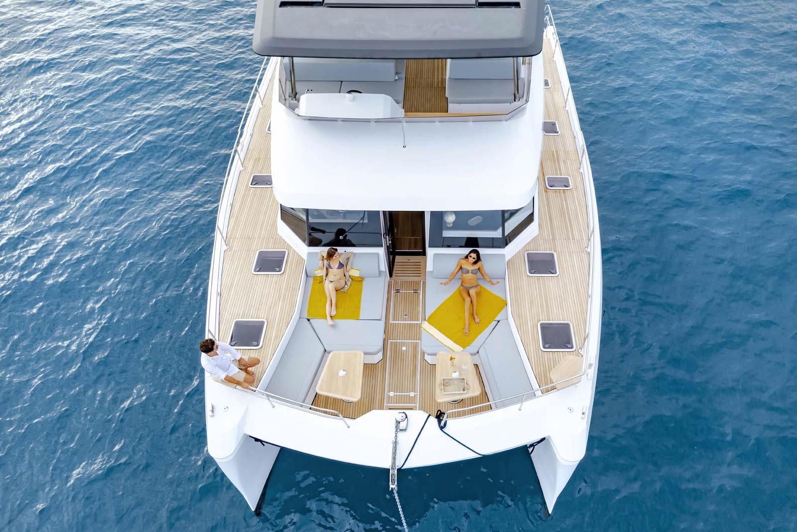 103 Motor yacht NYD'AMOUR II (sistership).jpg