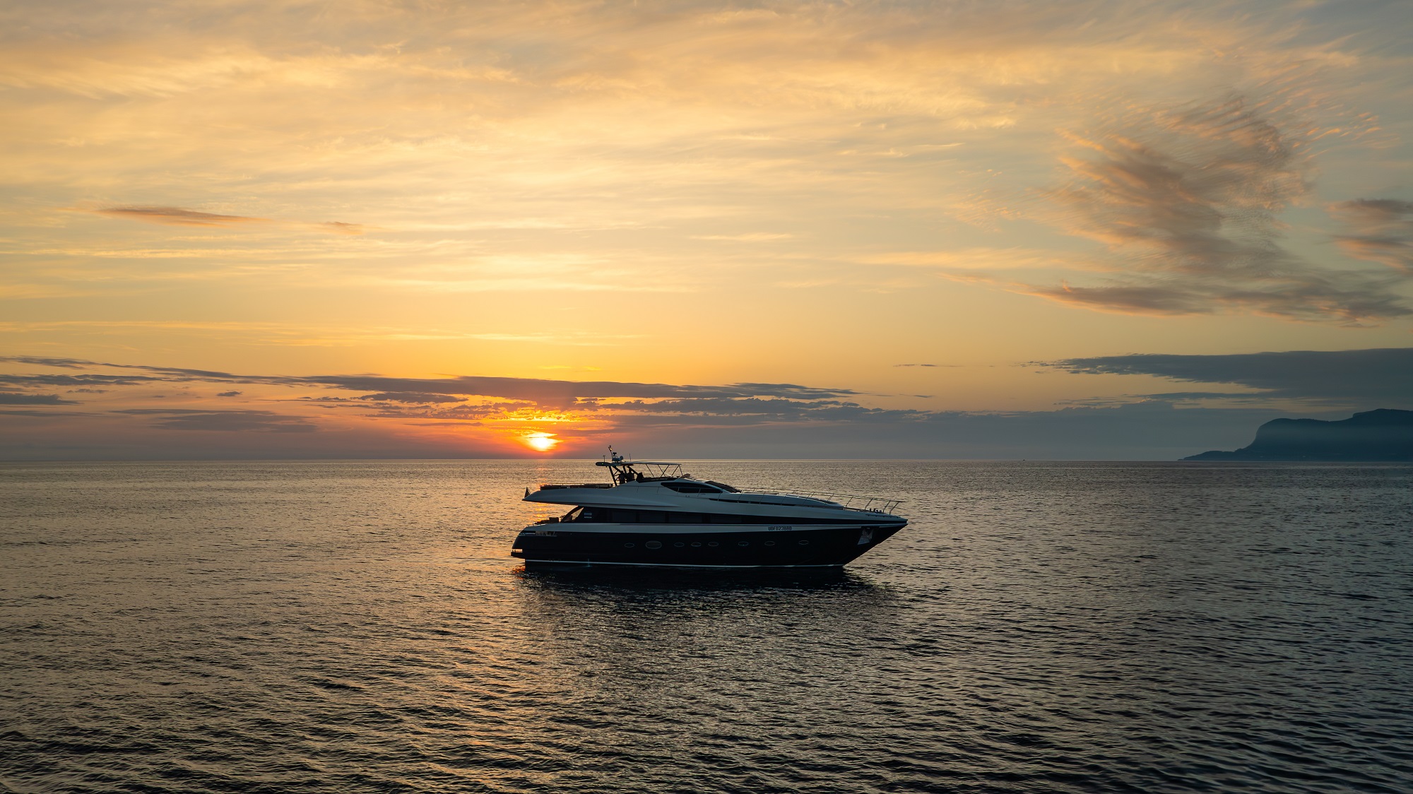 103 Motor yacht NYLEC.jpg
