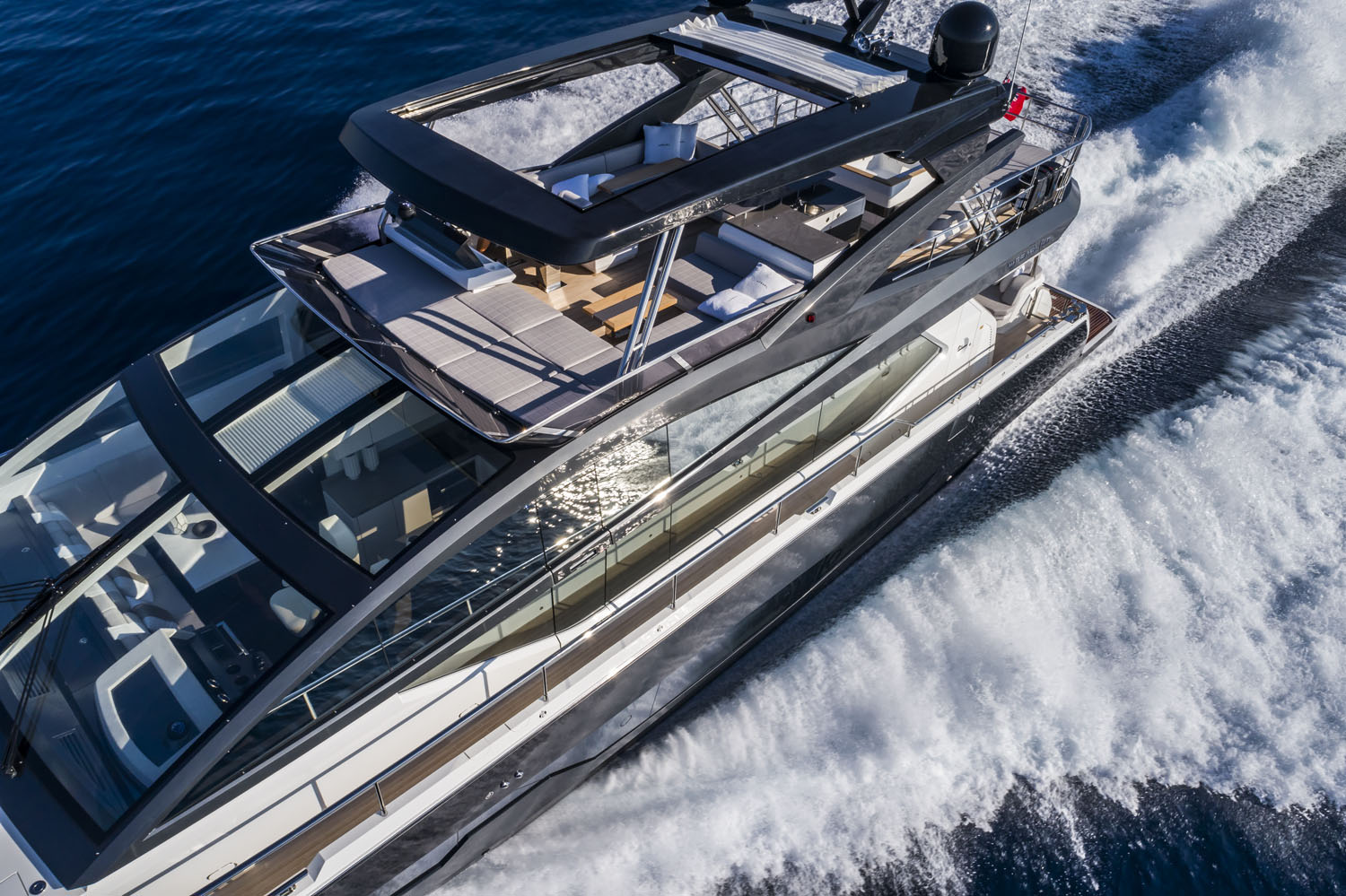 103 Motor yacht OMNIA.jpg