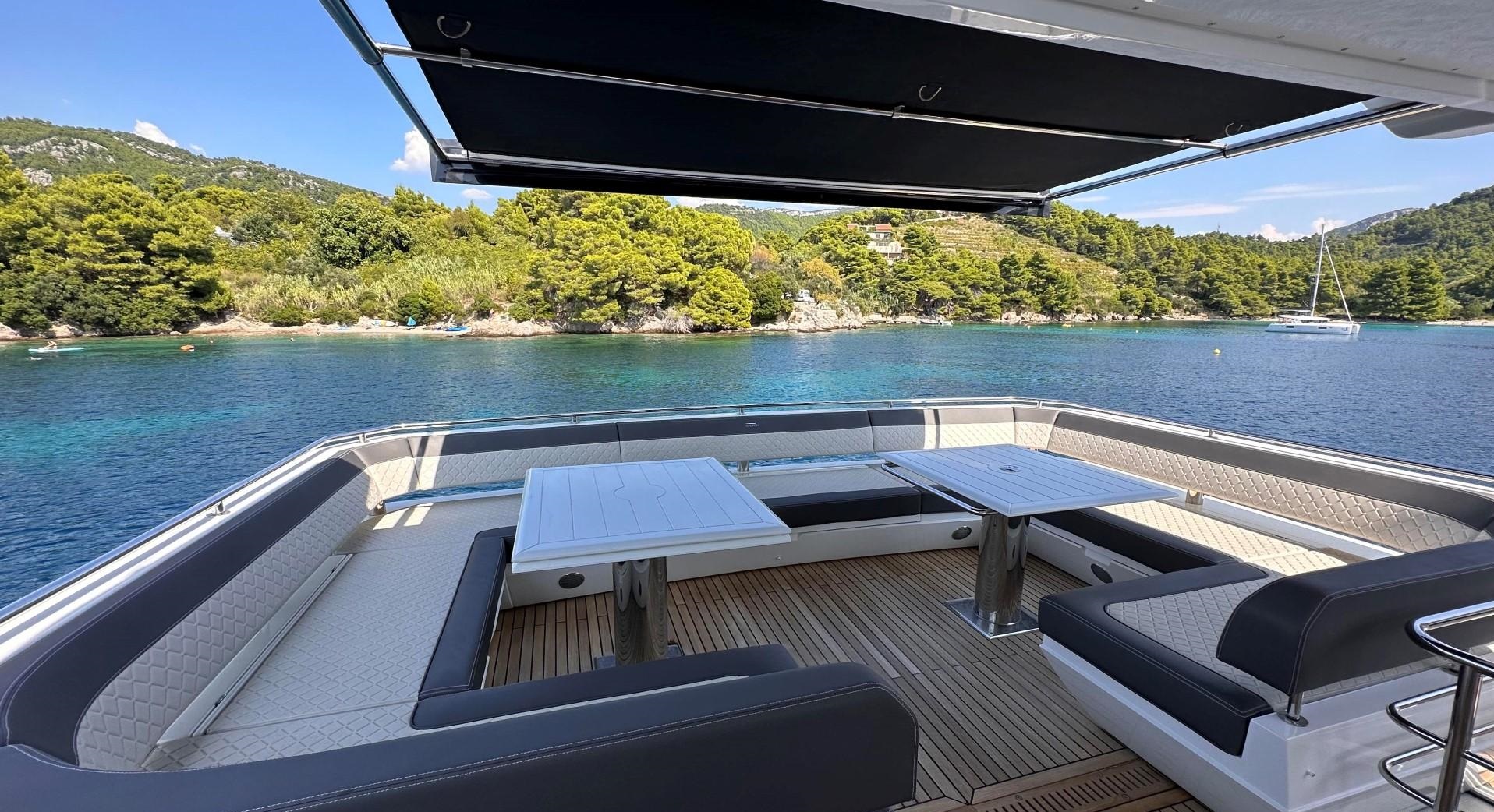103 Motor yacht PARADISE.jpg