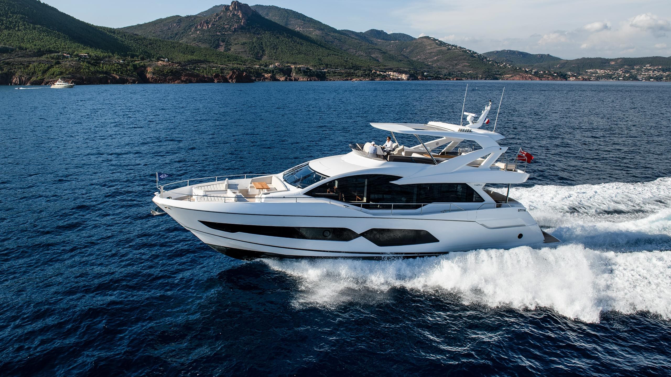 103 Super yacht SAAHSA (sistership).jpg