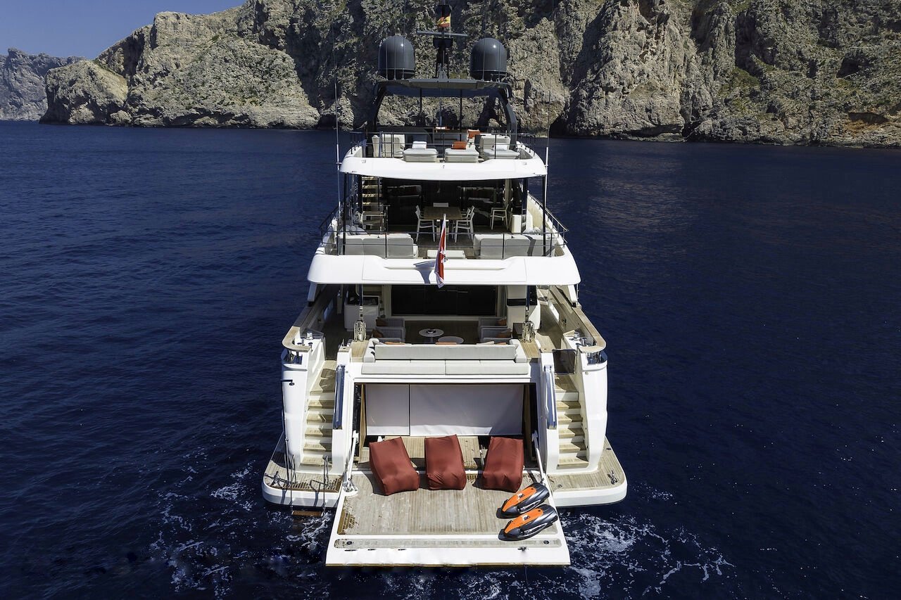 103 Superyacht DIANA II.jpg