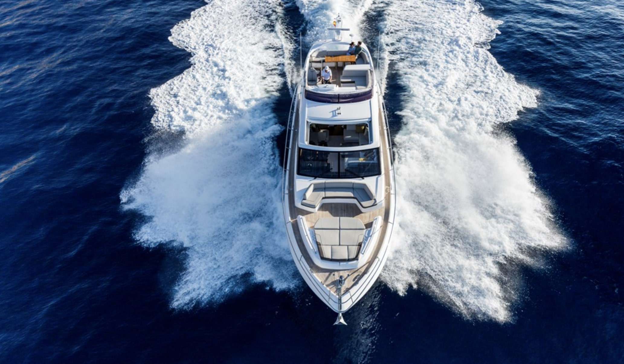 103 Superyacht FAR & AWAY.jpg