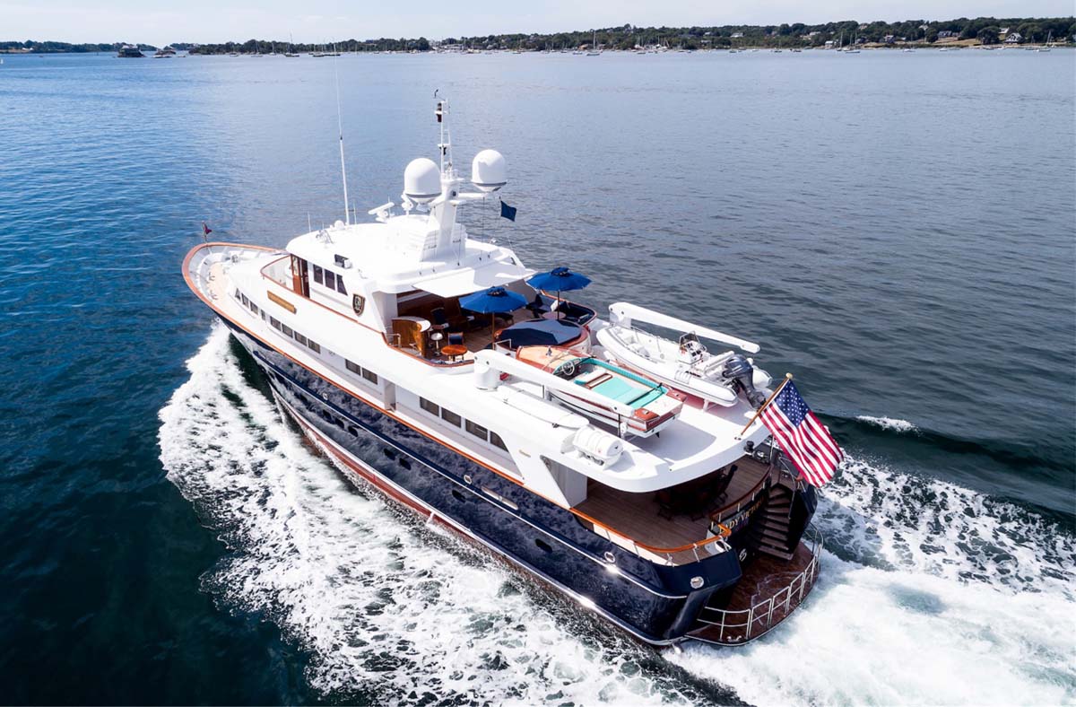 103 Superyacht LADY VICTORIA.jpg