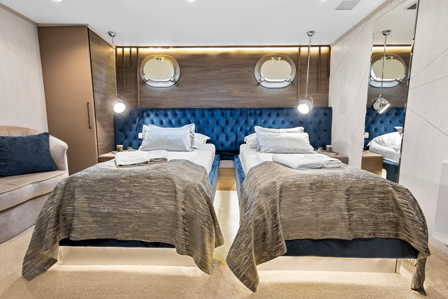 17-TwinCabinLowerDeck (2).jpg