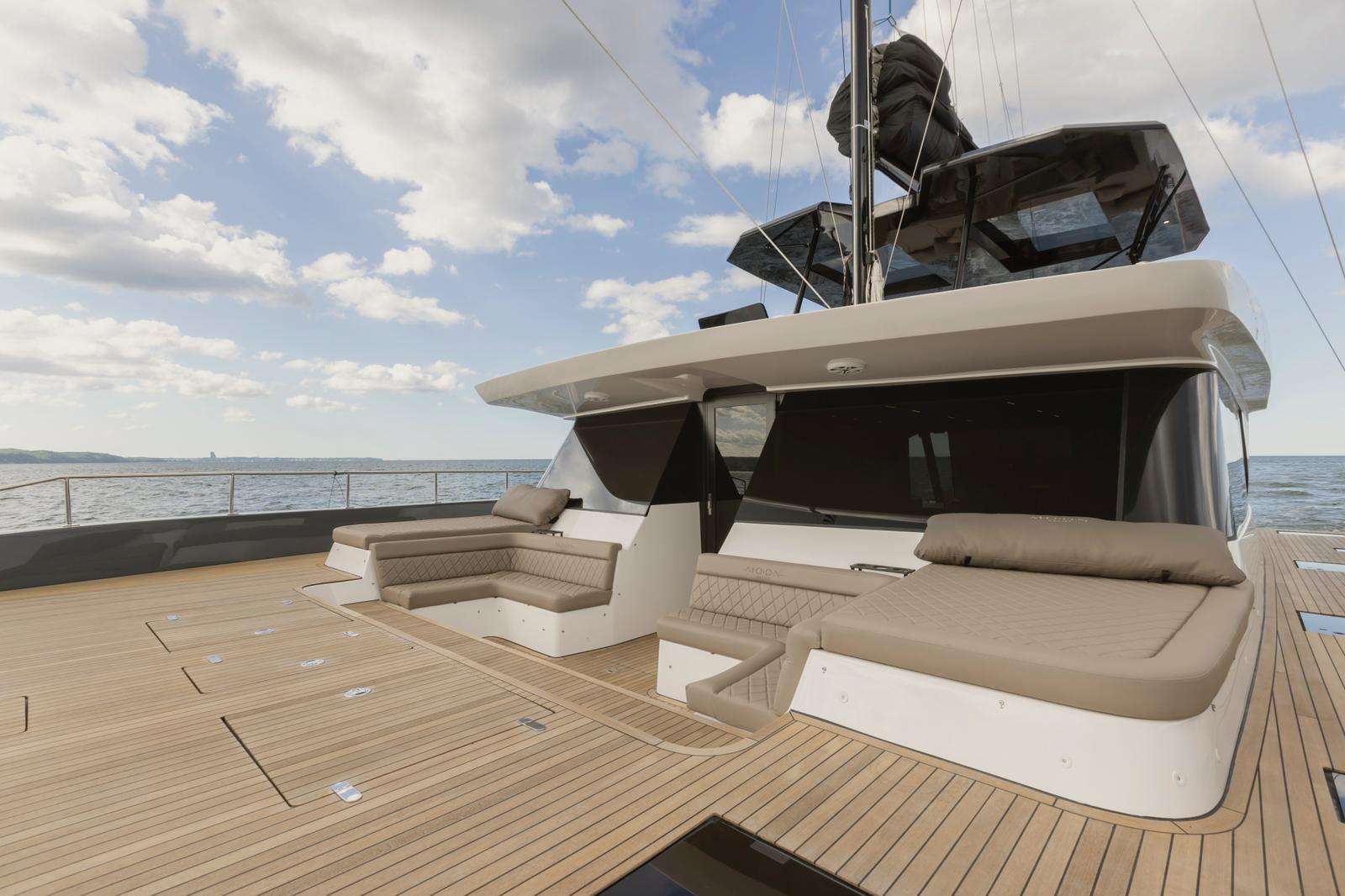 2.4 spacious foredeck.jpg