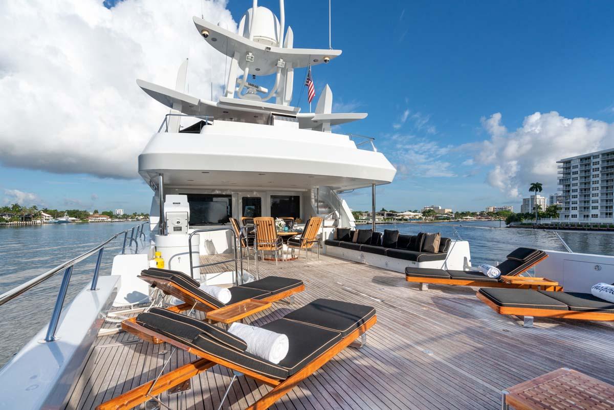 2.5 Bridge deck aft.jpg